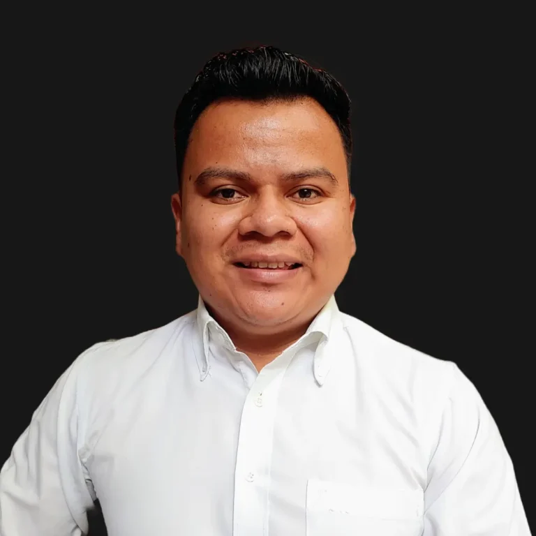 Retrato profesional de Carlos Hernández Godoy, fundador de Roncier Consulting, especialista en Amazon Ads